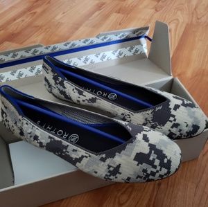 Ash Grey Camo Rothy's 11